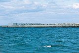 第二中央防波堤の工事では、フェロニッケルスラグを利用した消波ブロックを使用