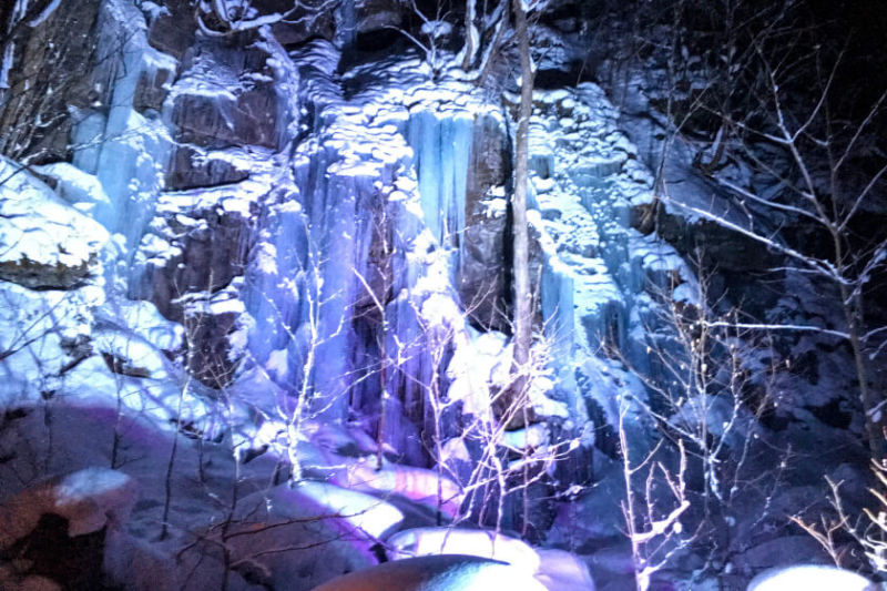 奥入瀬渓流氷瀑ツアーの画像