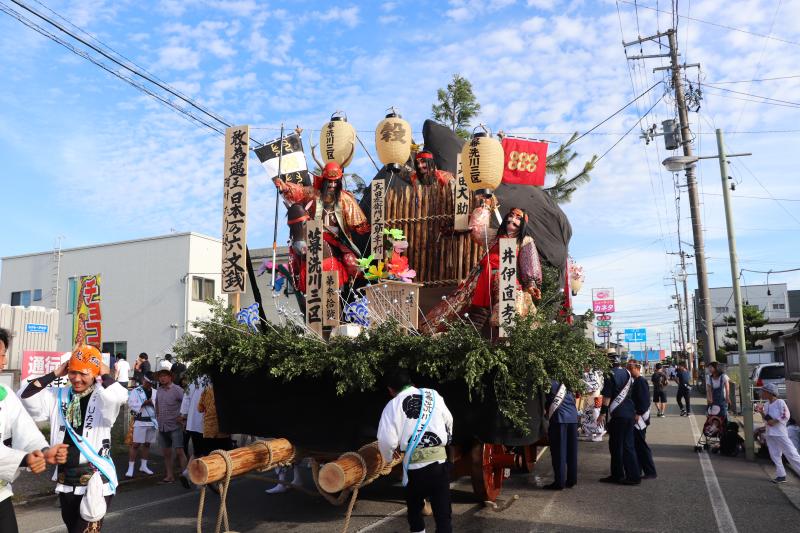 曳山祭り