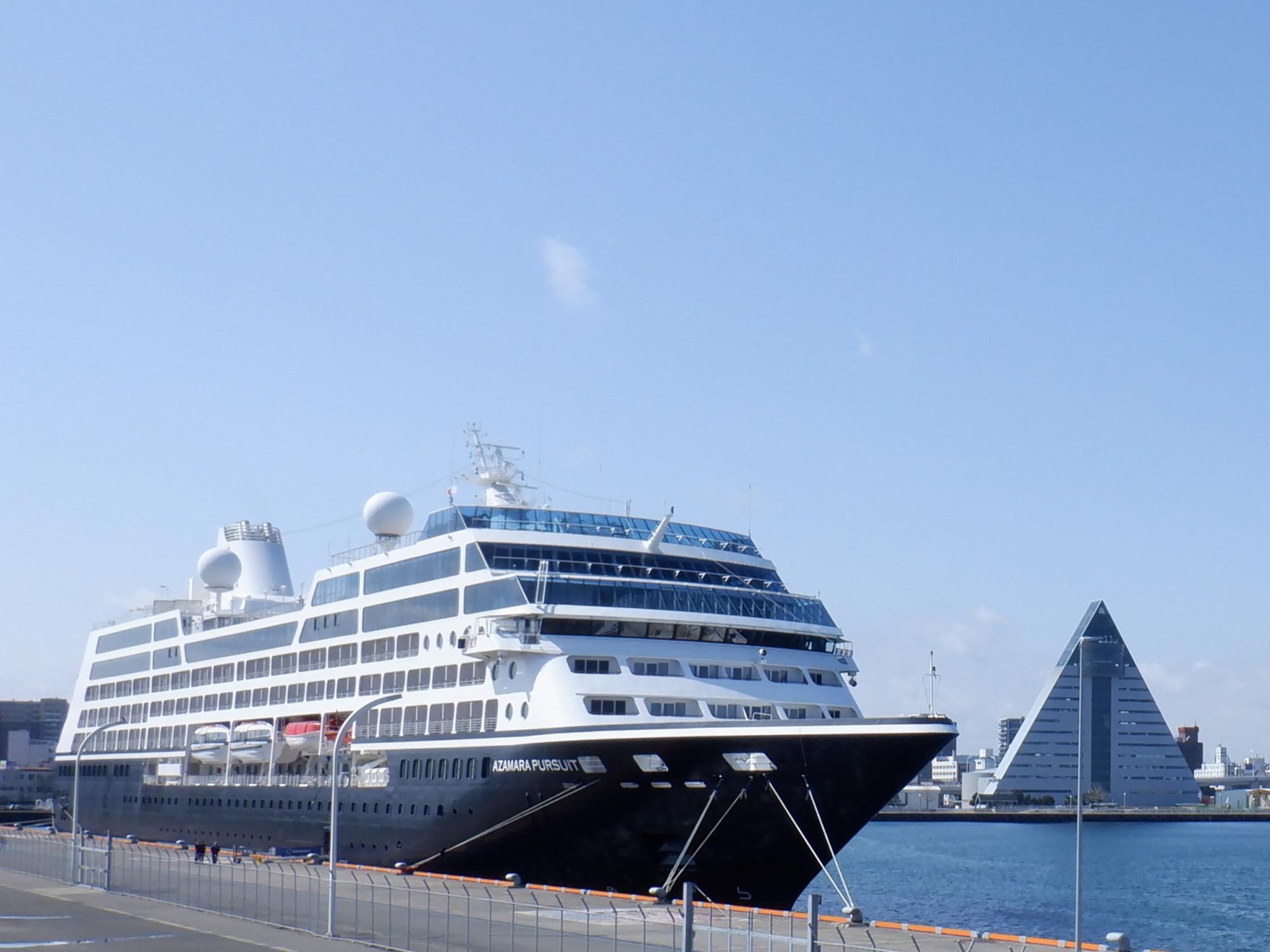 54AzamaraPursuit.JPG