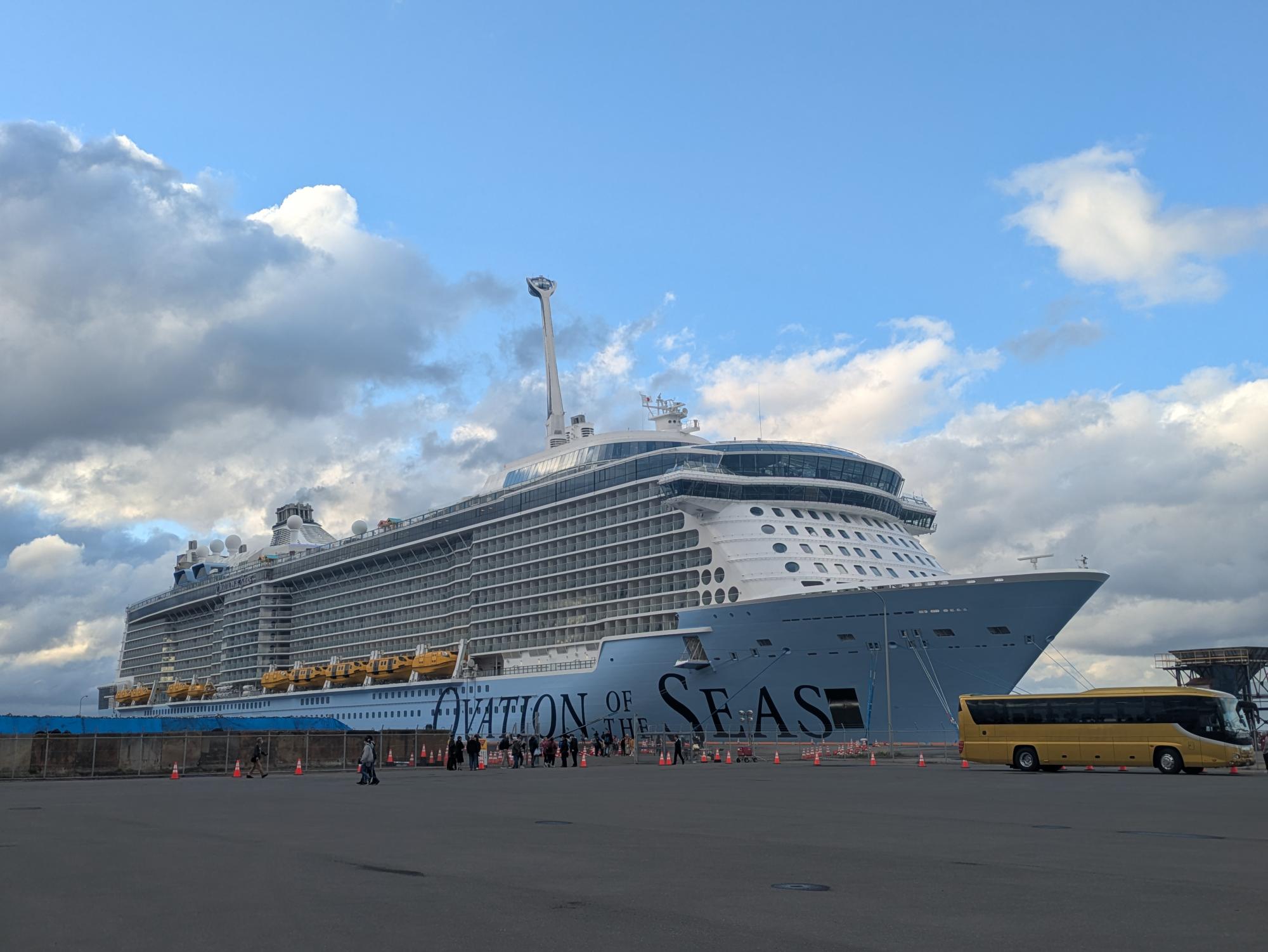 260504_ovation_of_the_seas1.jpg