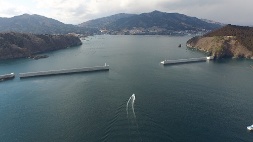 復旧した湾口防波堤