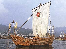  平成４年、三陸・海の博覧会の折に船大工によって復元建造された３５０石（約６０トン）積みの気仙丸
