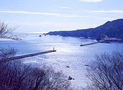  湾口防波堤