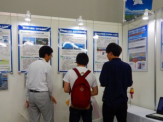 ee15_booth2.jpg